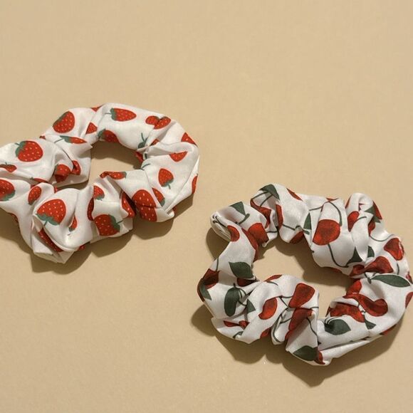 White Scrunchies with Red Fruit Print S927 - Picture 4 of 5
